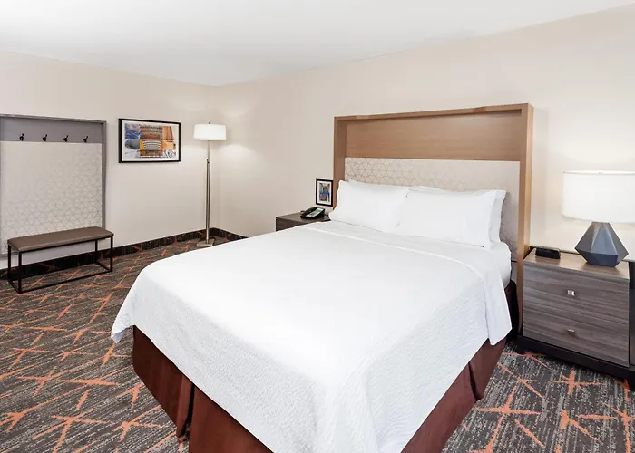 Hotel Chicago Oakbrook By Ihg