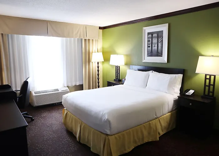 Hotel Chicago Oakbrook By Ihg 3*